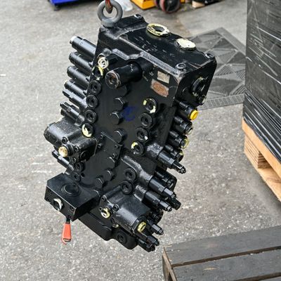 Kobelco 75-8 Distribution Valve LG30V00001F1 Main Control Valve