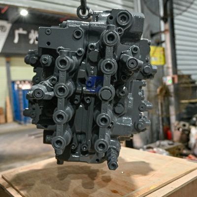 Hitachi Excavator Main Control Valve  ZAX120-6 130H 4410248
