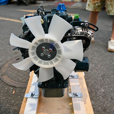 Original Kubota D782 Engine Assembly D782-ET05_CN4 Diesel Engine Motor 9.8kw 2300 Rpm For Excavator Parts