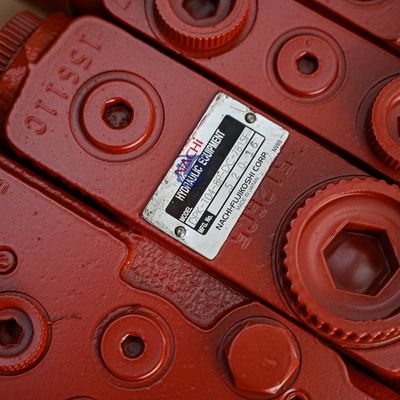 Nachi Control Valve DPK-T04-8P-DC-7815F For Hitachi EX55 ZAX60 Kobelco SK60 Excavator