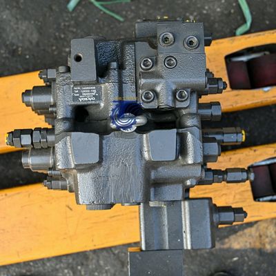 UX22-135 VOE14550306 Hydraulic Control Valve EC135B EC140 EC140B EC140D Excavator Hydraulic Parts
