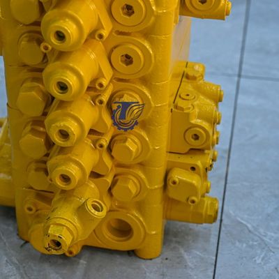 723-57-12306 723-56-11200 723-57-11700 Excavator Main Control Valve Assembly for PC120-6 PC130-7 Mini Excavator